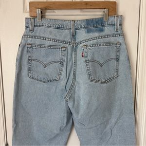 Vintage Levi’s Light Wash 551 Jeans Straight